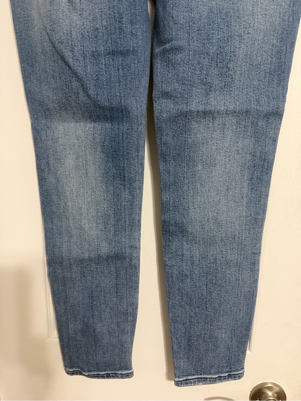 Judy blue relaxed, fit jeans women’s size 9
29  stretch medium wash high rise - Picture 12 of 12